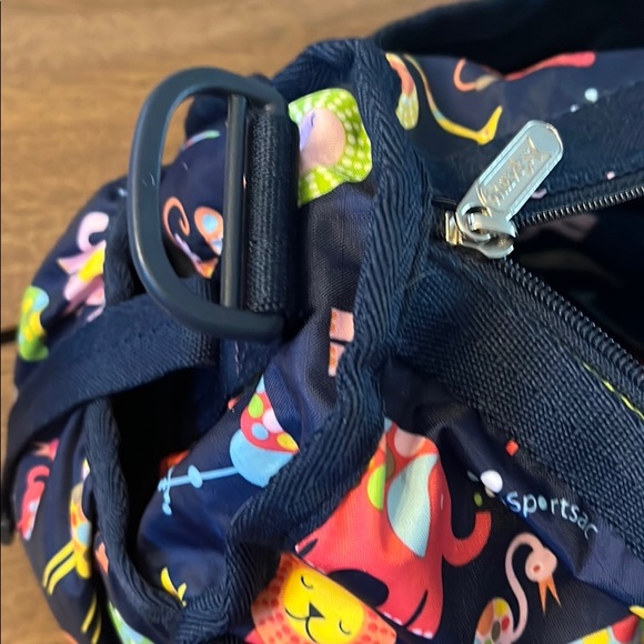 LeSportsac Ryan Baby Bag - zoo cute - Picture 13 of 14